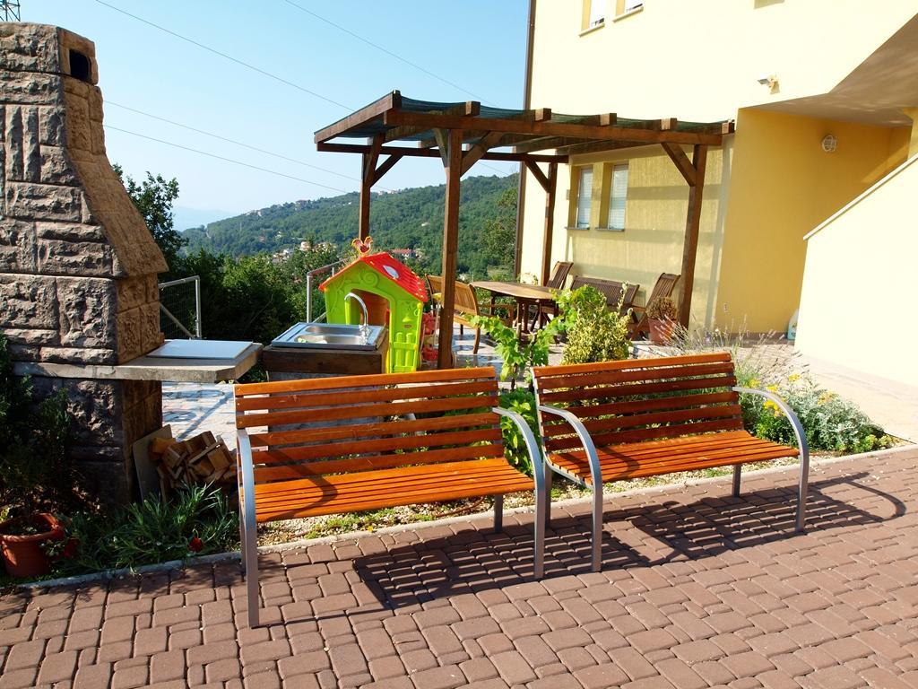 Apartments Jakov Matulji Extérieur photo